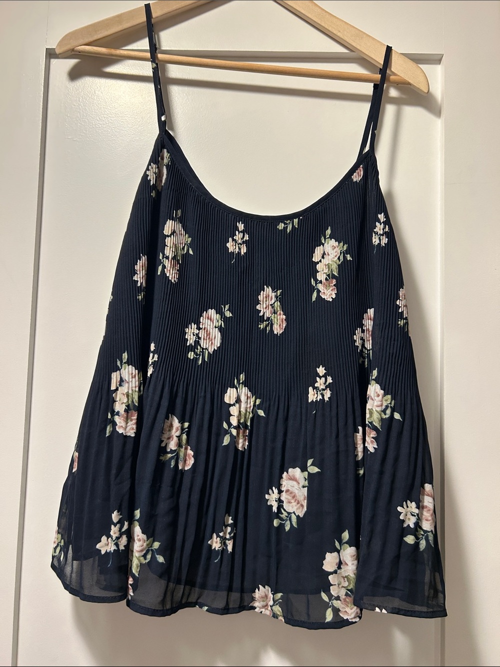 Abercrombie & Fitch Navy Floral Pleated Spaghetti Strap Camisole